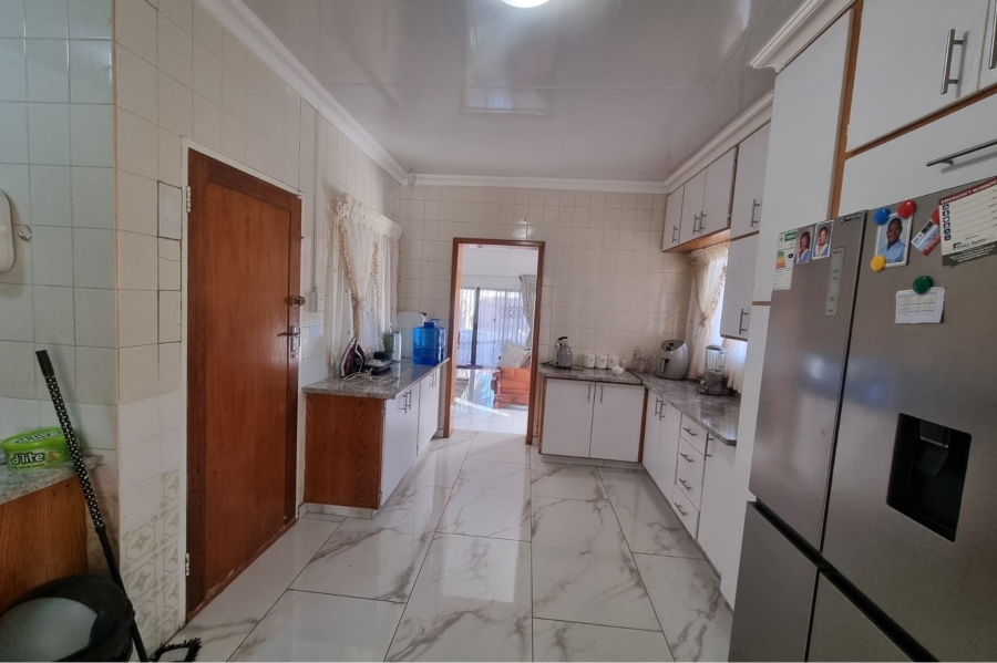 3 Bedroom Property for Sale in La Hoff North West